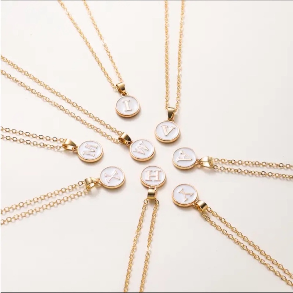 NWOT Gold Initial Letter Necklace